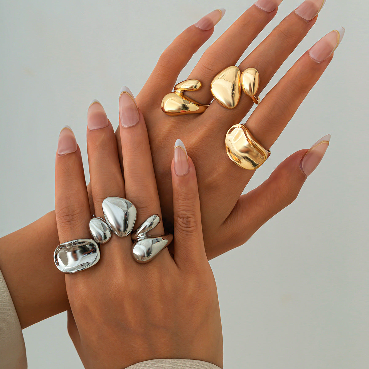 Elegant Glossy Hug Ring Set